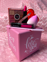 Load image into Gallery viewer, Valentines Day Gift Sets