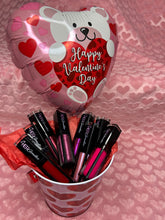 Load image into Gallery viewer, Valentines Day Lipgloss Gift Set
